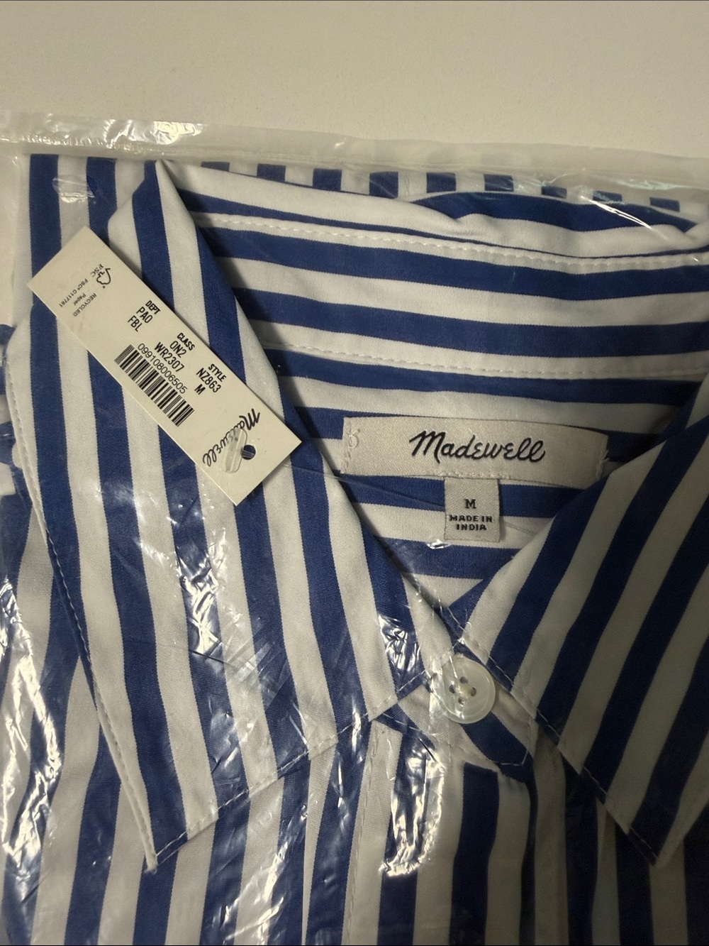 Madewell Blue and White Vertical Stripe Button-Down Shirt - Picture 4 of 4